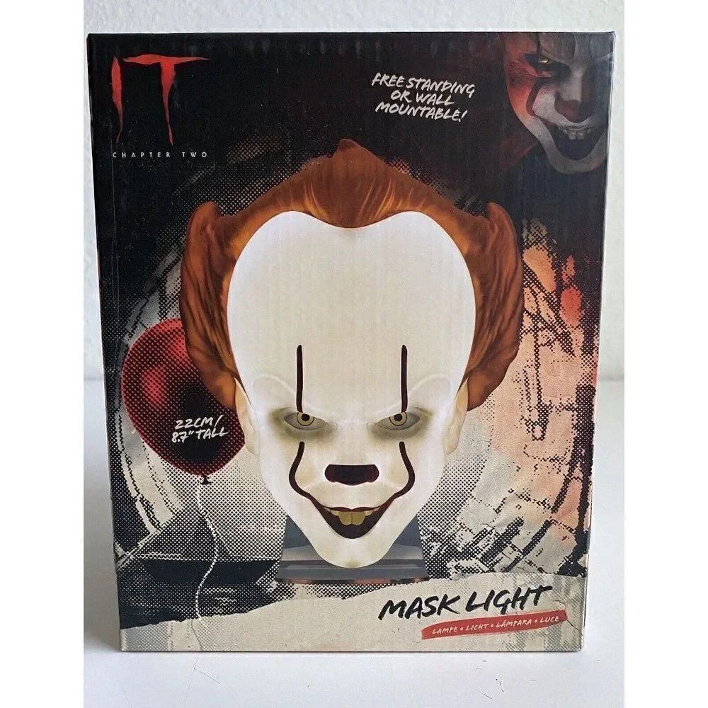 IT Pennywise Chapter Two Paladone Halloween Mask Light Free Standing Mountable